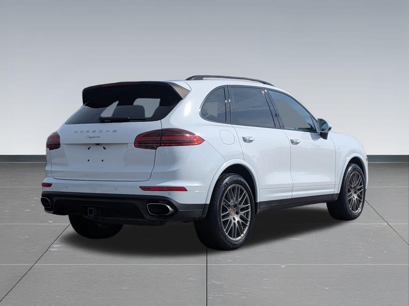 Thumbnail: 2017 Porsche Cayenne - 5