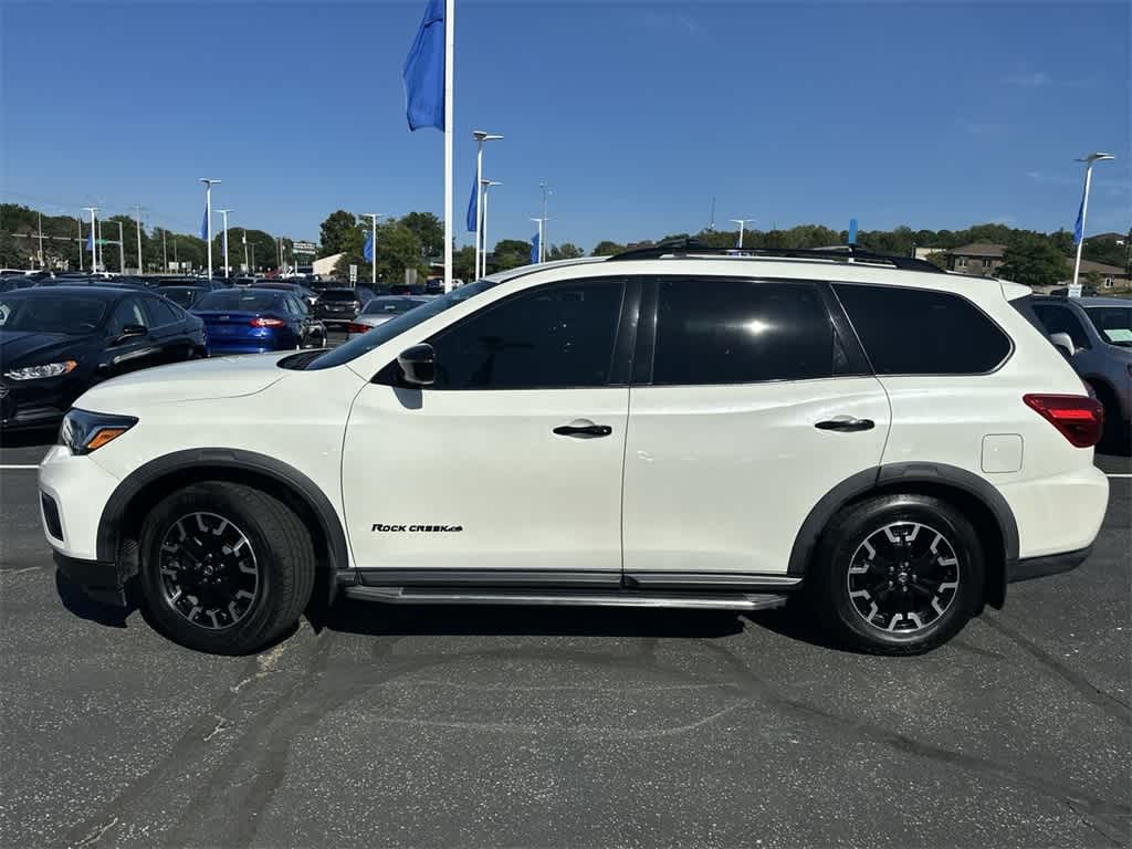 Used 2020 Nissan Pathfinder SV with VIN 5N1DR2BNXLC632417 for sale in Waukesha, WI