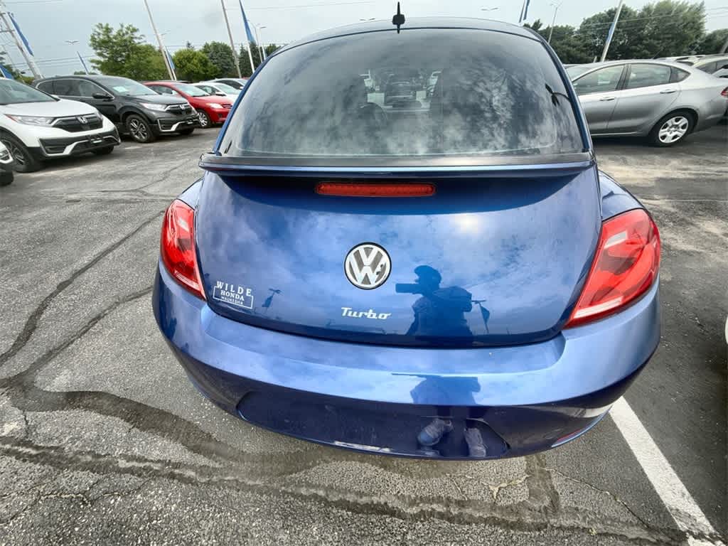 2012 Volkswagen Beetle  12