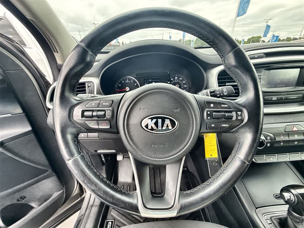 2016 Kia Sorento LX 21