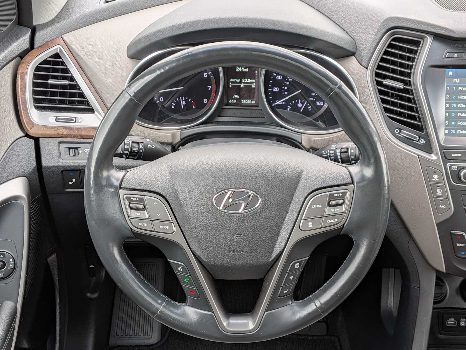 Thumbnail: 2018 Hyundai Santa Fe - 23