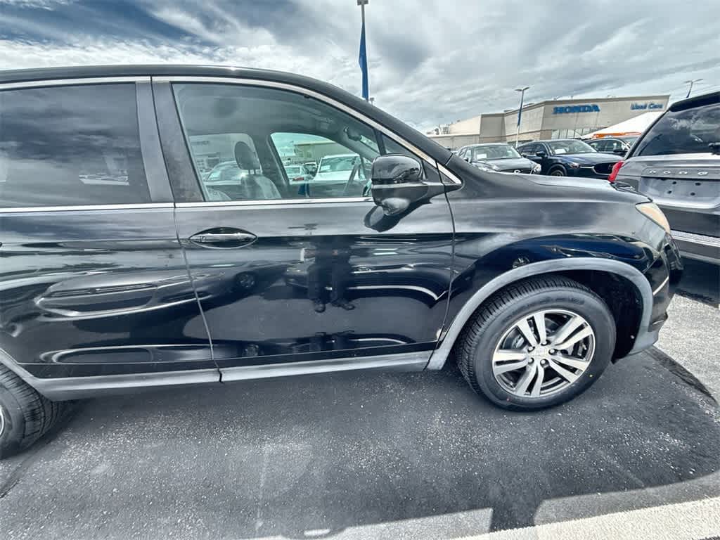 Thumbnail: 2016 Honda Pilot - 8