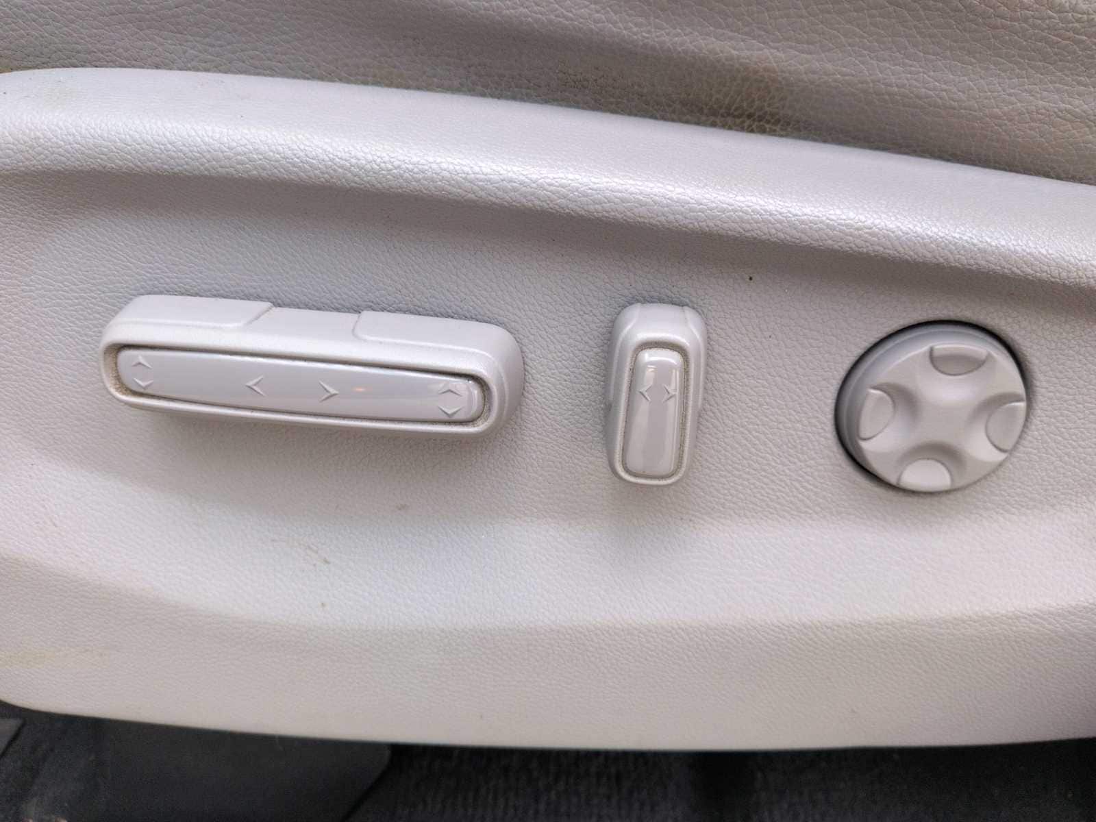 Thumbnail: 2019 Honda Odyssey - 16