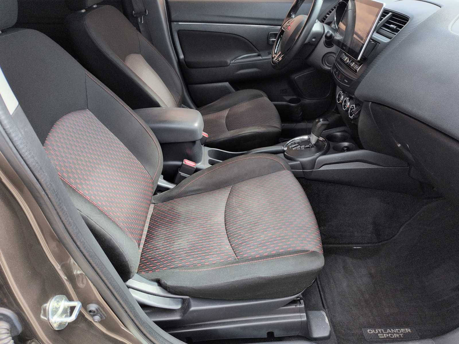 Thumbnail: 2017 Mitsubishi Outlander Sport - 20