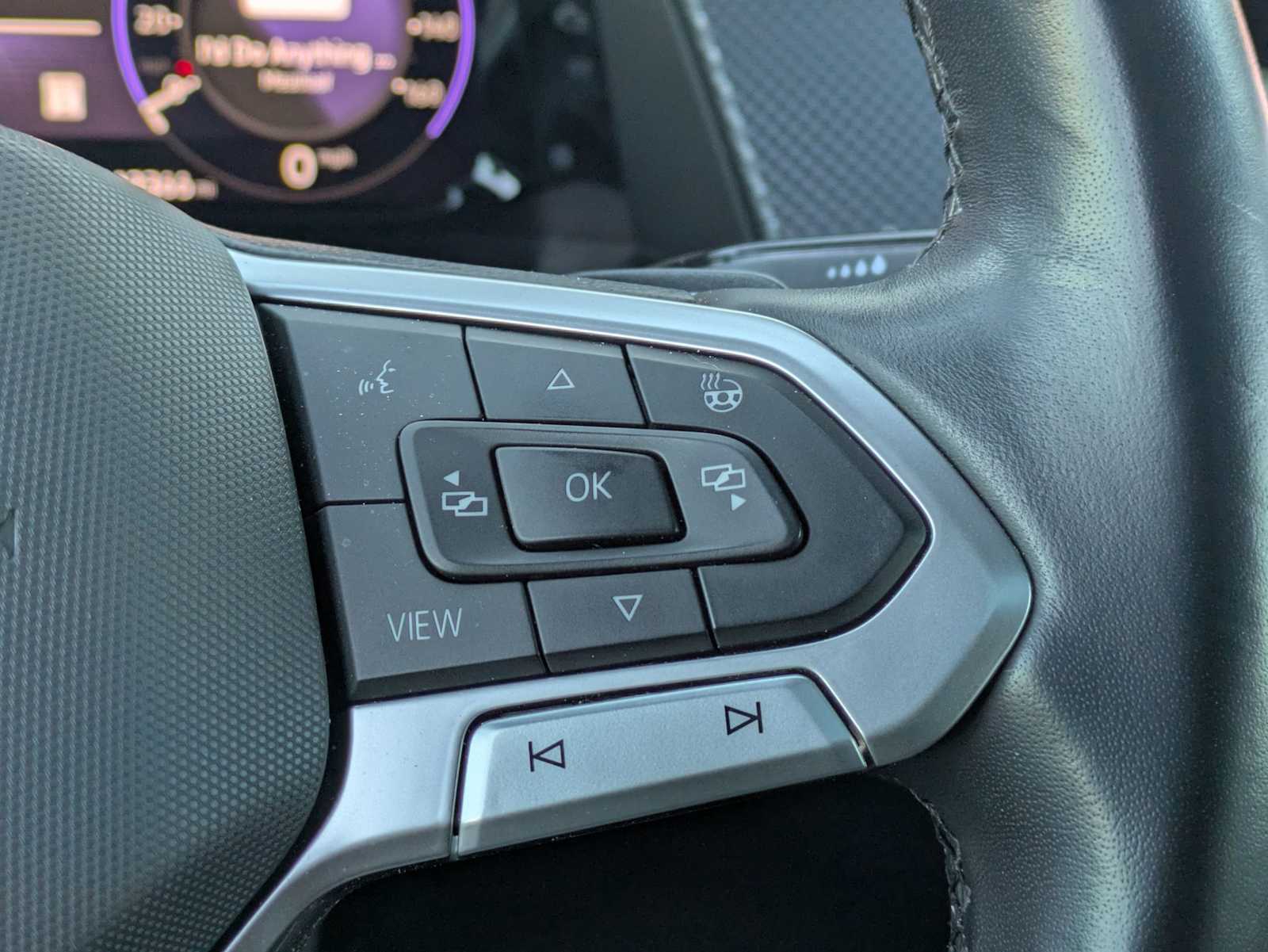 Thumbnail: 2024 Volkswagen Atlas - 25