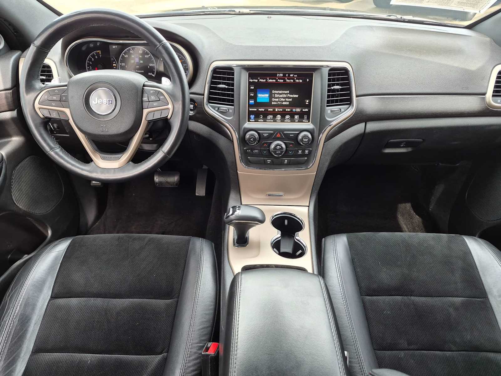 Thumbnail: 2014 Jeep Grand Cherokee - 13