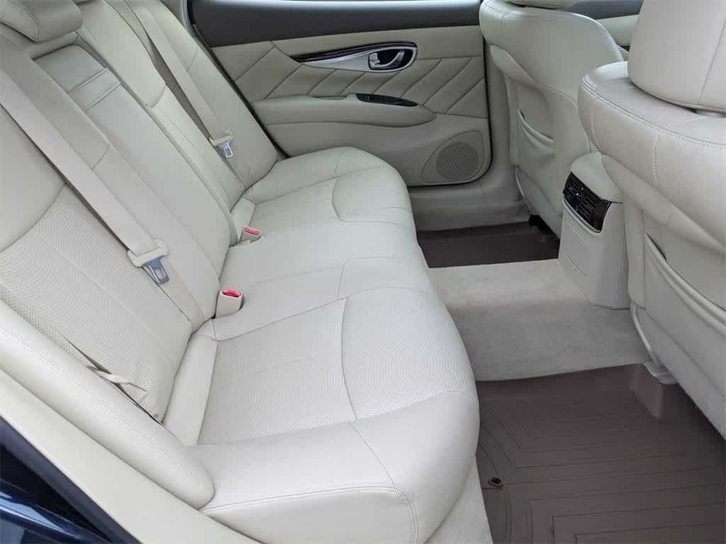 Thumbnail: 2016 INFINITI Q70 - 20