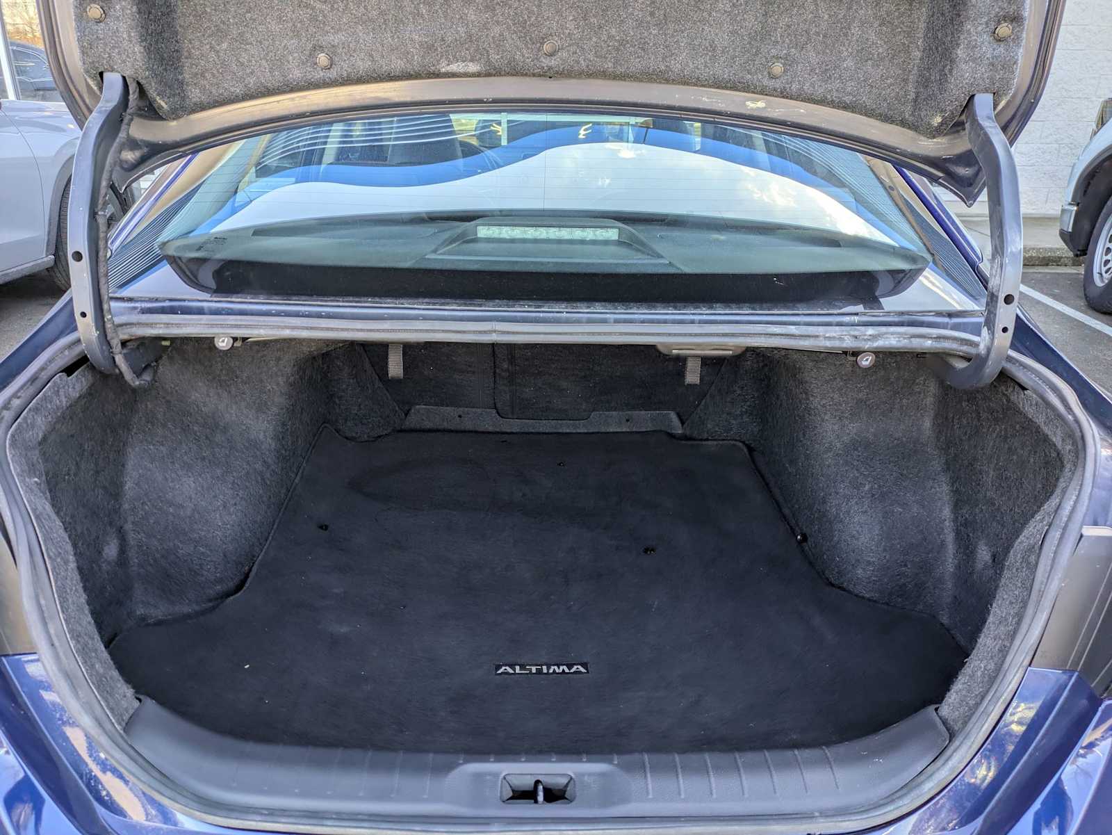 Thumbnail: 2024 Nissan Altima - 31