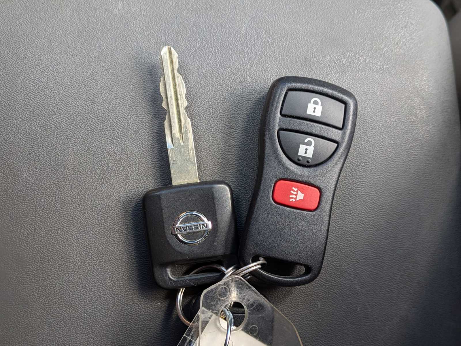 Thumbnail: 2012 Nissan Frontier - 30