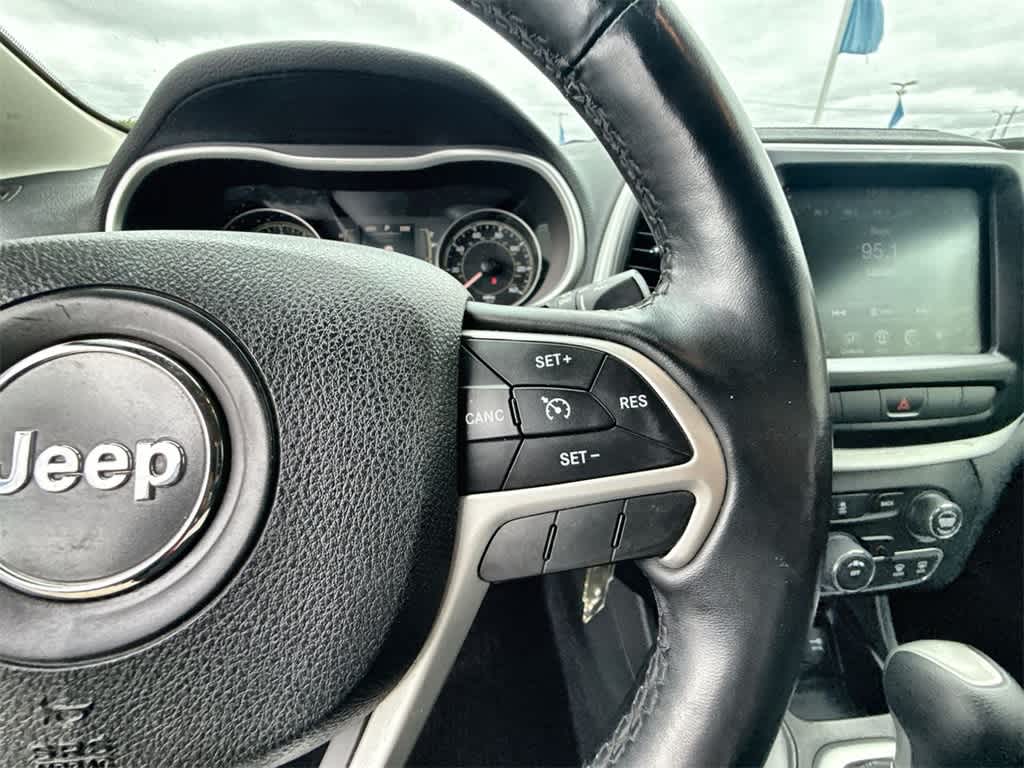 Thumbnail: 2014 Jeep Cherokee - 23
