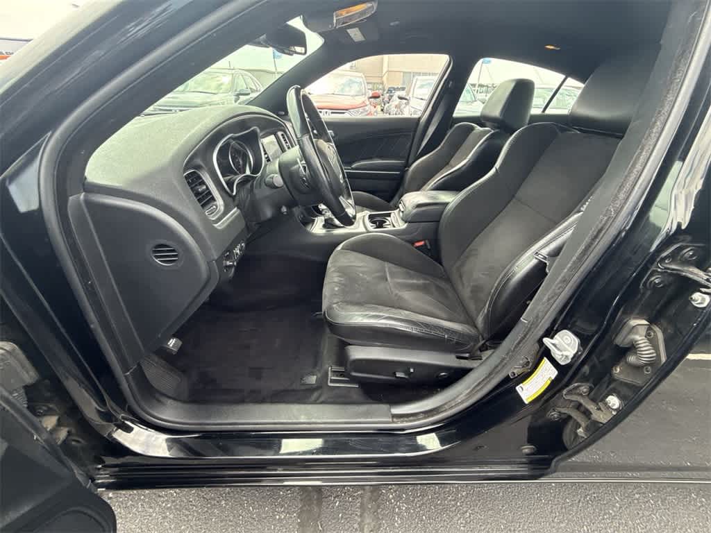 2018 Dodge Charger GT photo 2