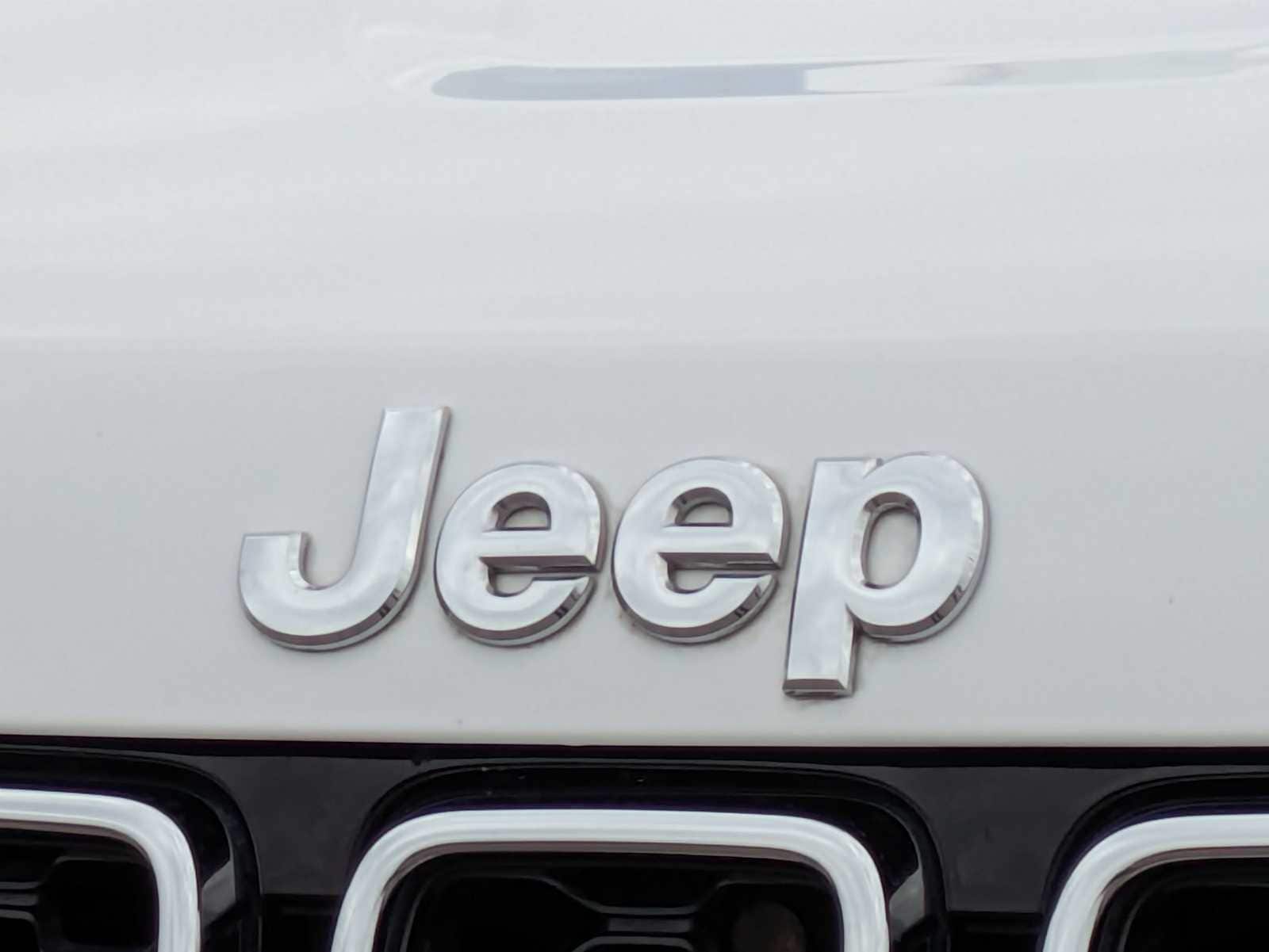 Thumbnail: 2021 Jeep Grand Cherokee - 11