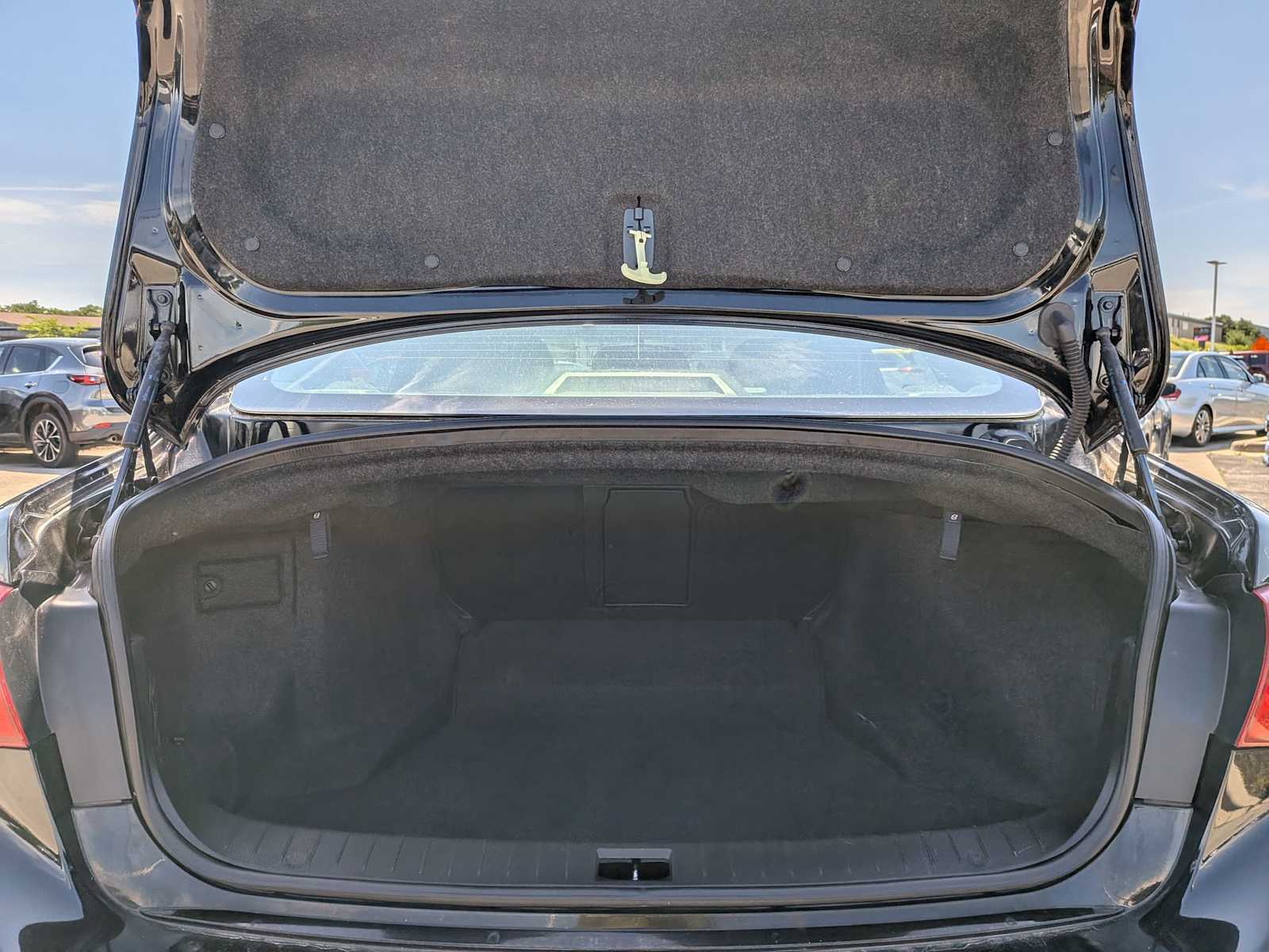 Thumbnail: 2016 INFINITI Q50 - 31