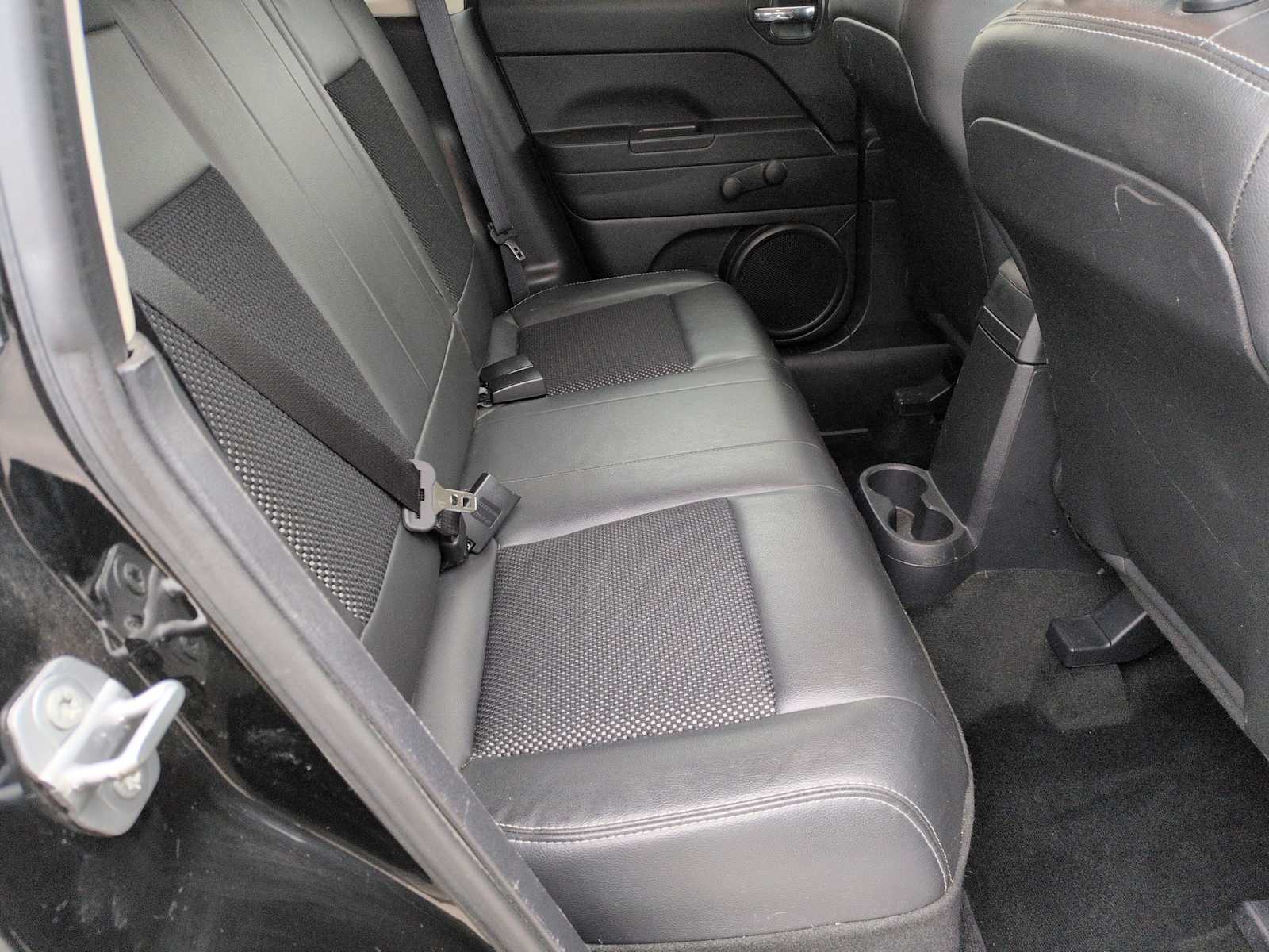 Thumbnail: 2015 Jeep Compass - 19