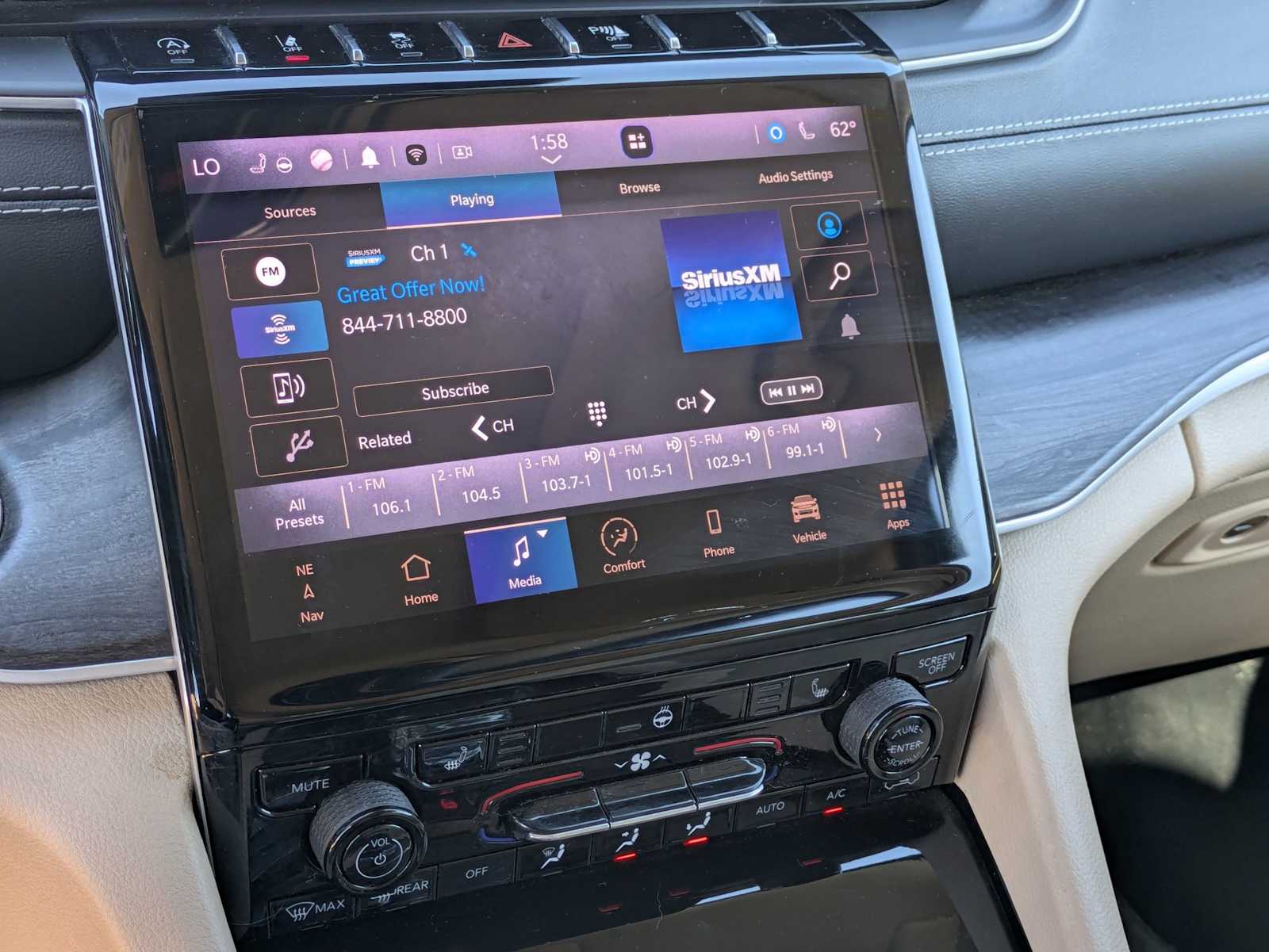 Thumbnail: 2021 Jeep Grand Cherokee L - 28