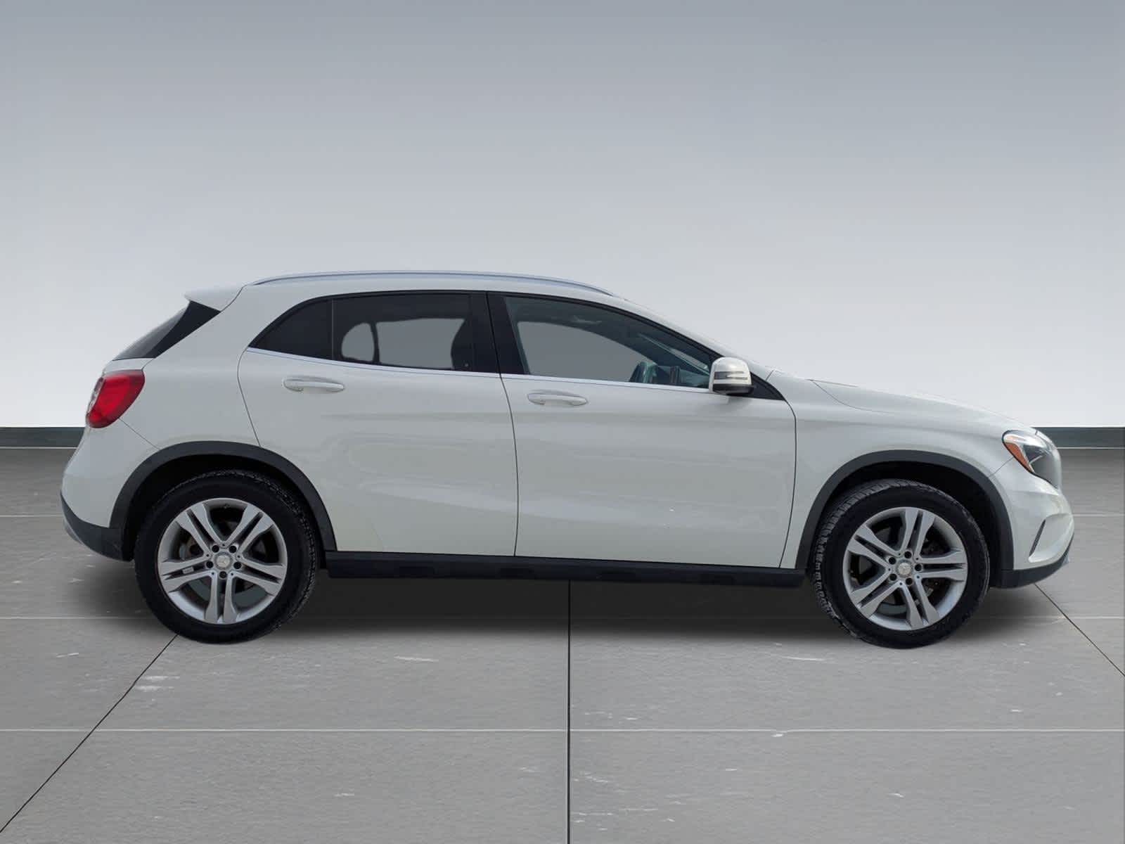 Thumbnail: 2016 Mercedes-Benz GLA - 7