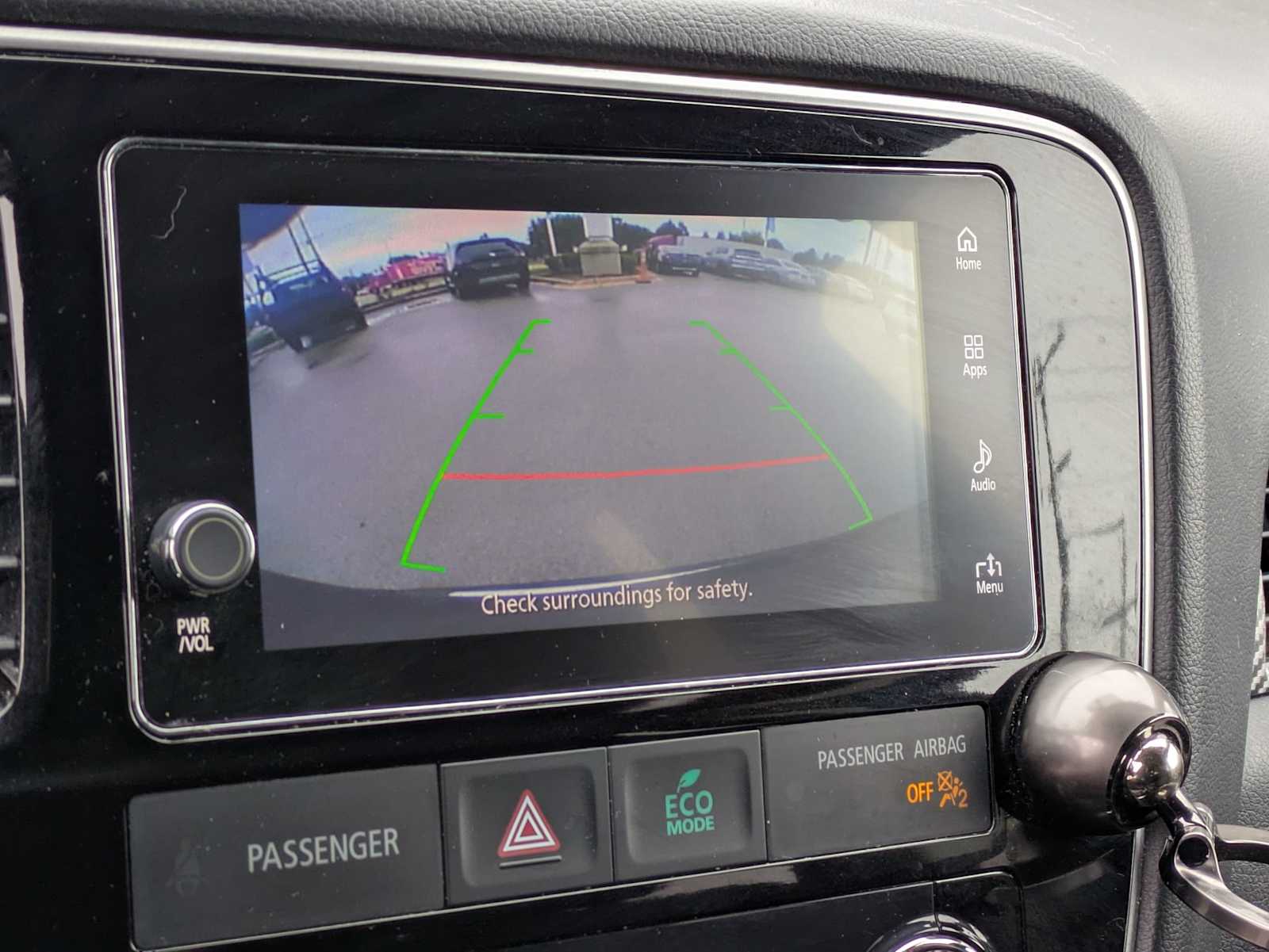 Thumbnail: 2017 Mitsubishi Outlander - 14