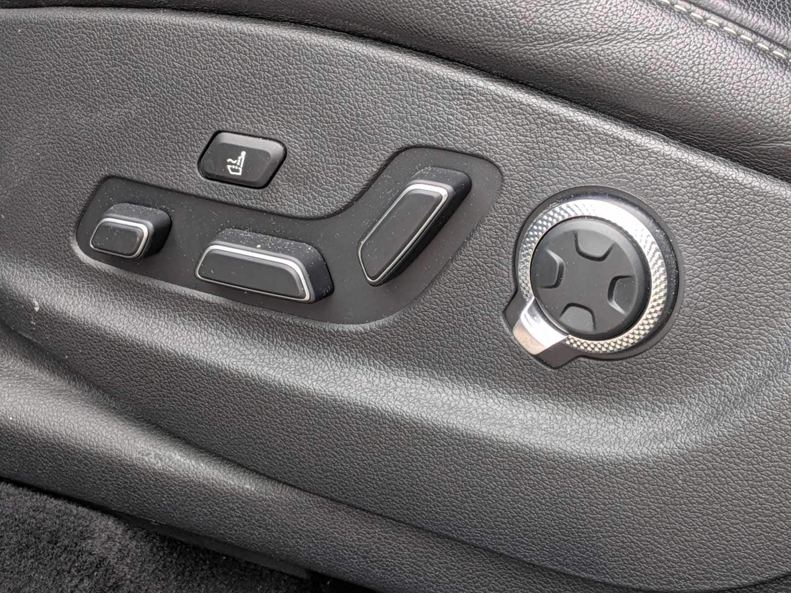 Thumbnail: 2024 Genesis GV80 - 16