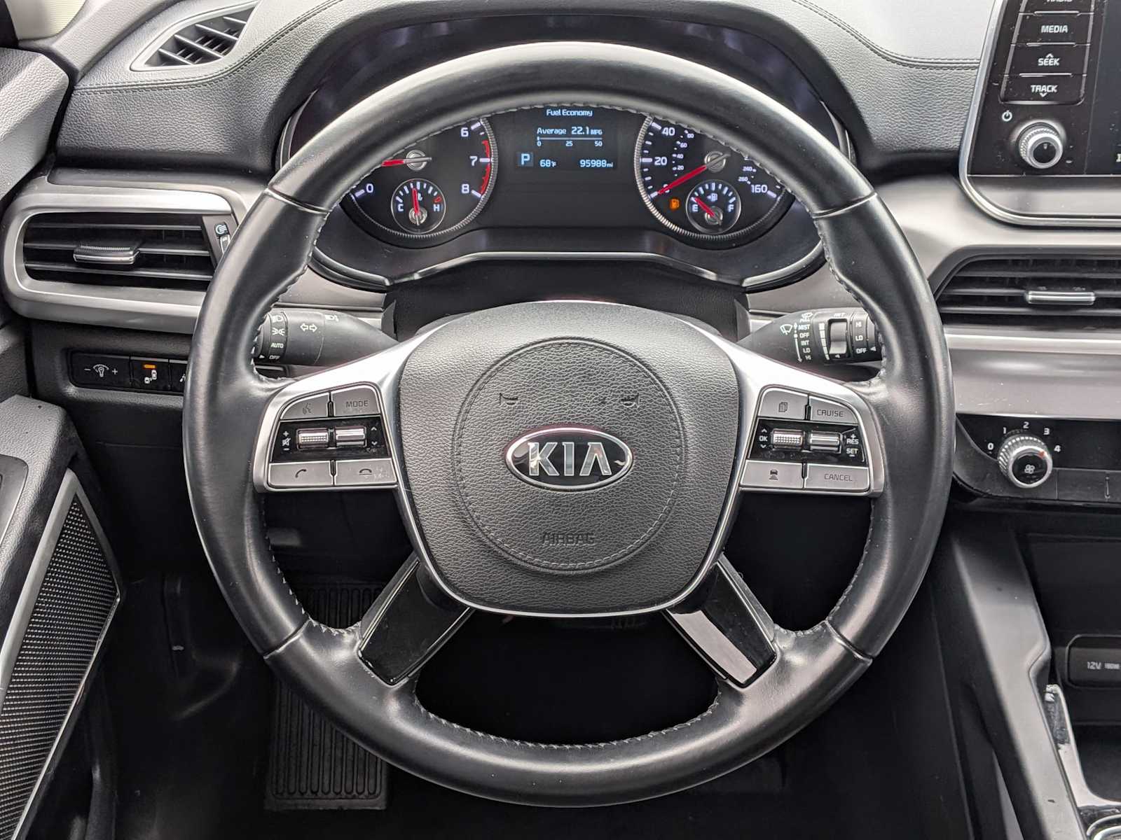 Thumbnail: 2020 Kia Telluride - 21