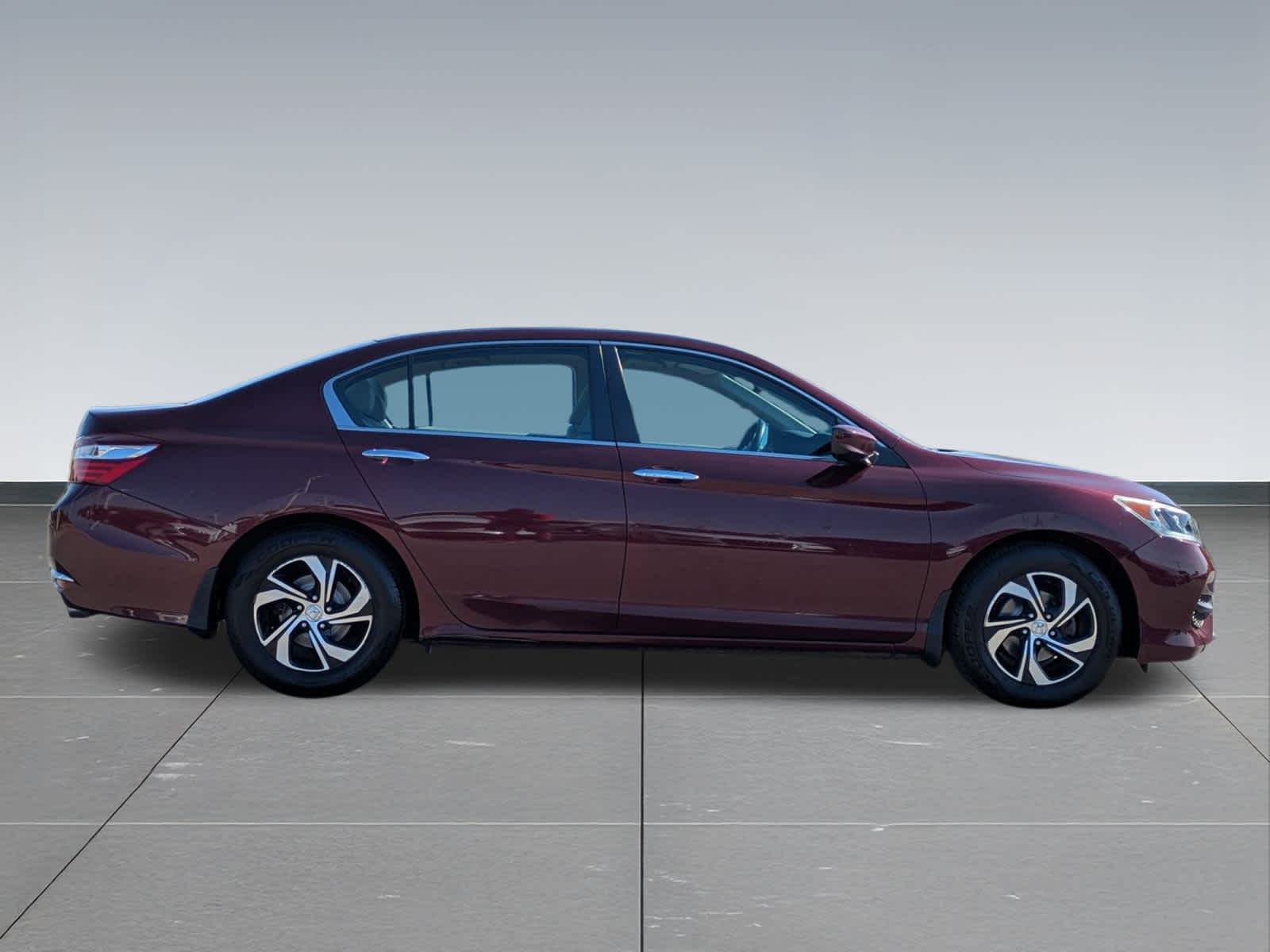 Thumbnail: 2017 Honda Accord - 7