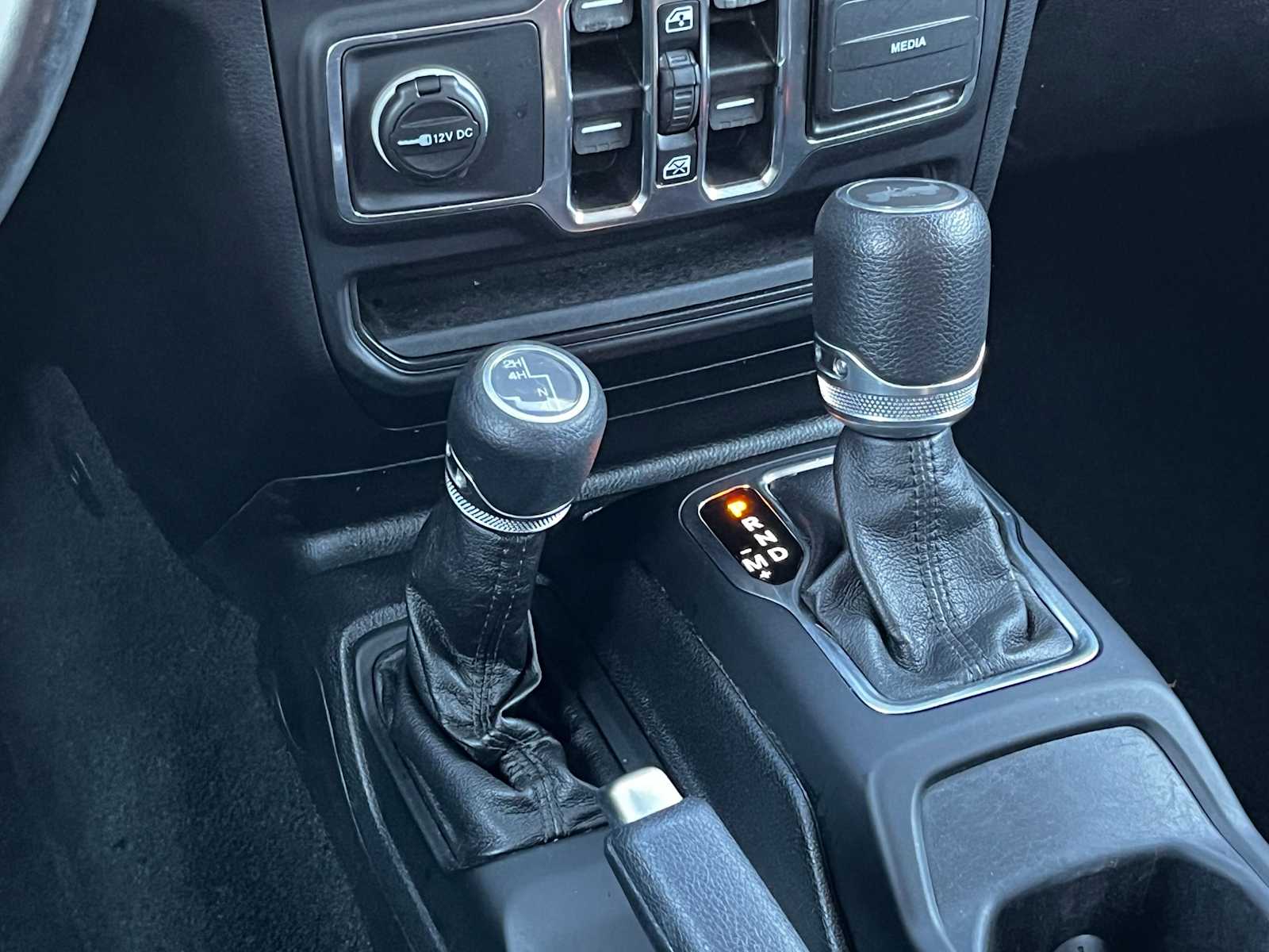 Thumbnail: 2021 Jeep Wrangler - 27