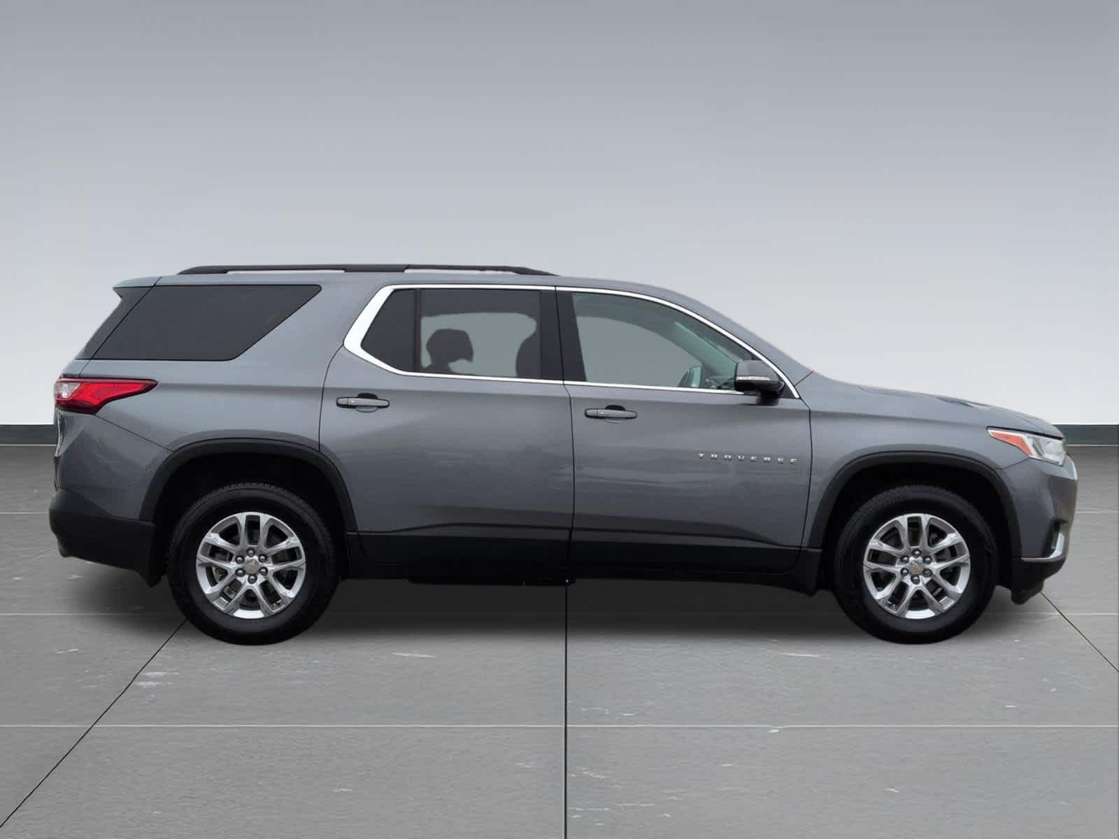 Thumbnail: 2019 Chevrolet Traverse - 7