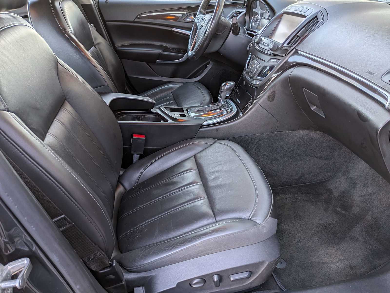 Thumbnail: 2016 Buick Regal - 20