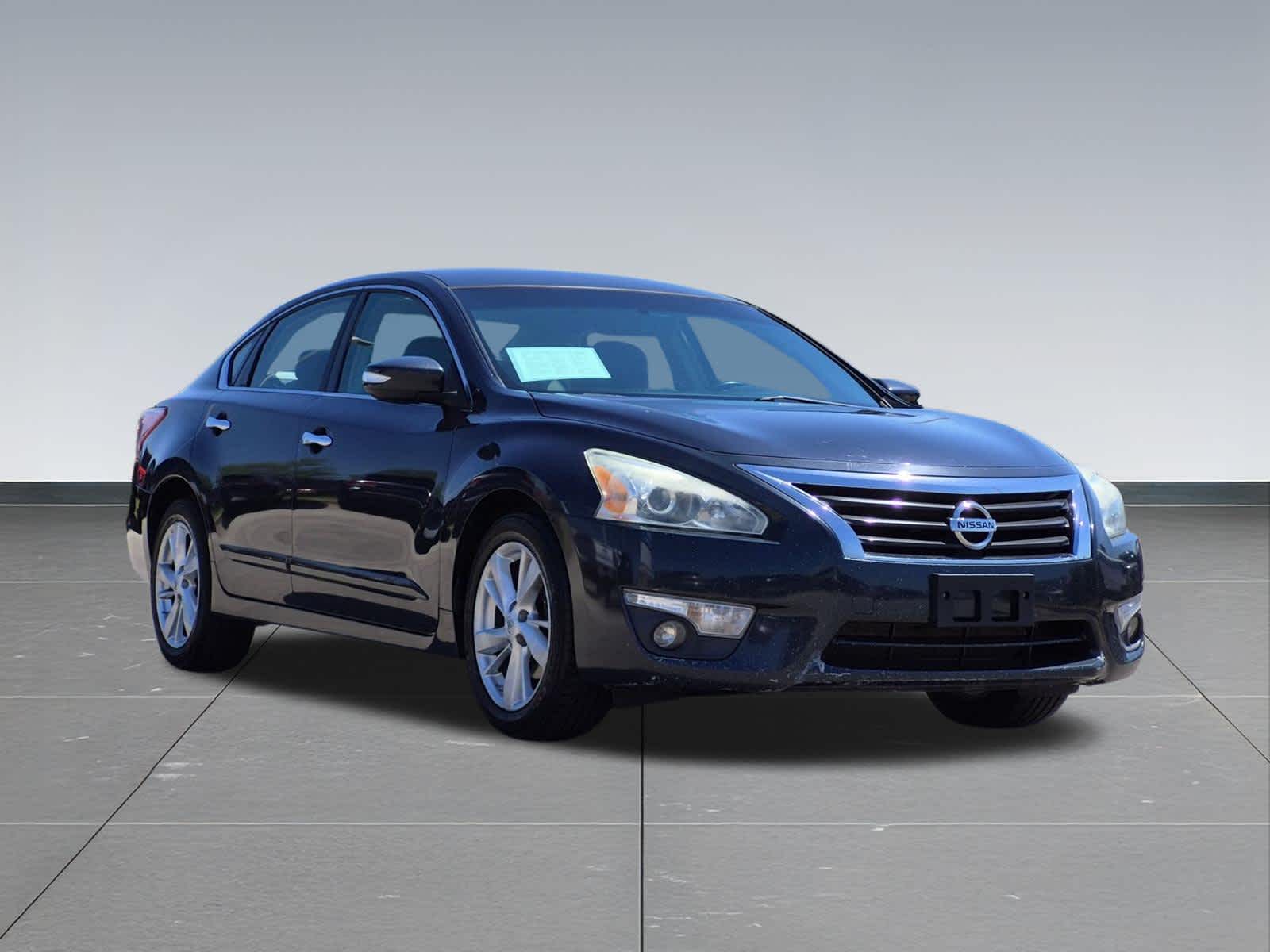 Thumbnail: 2013 Nissan Altima - 8