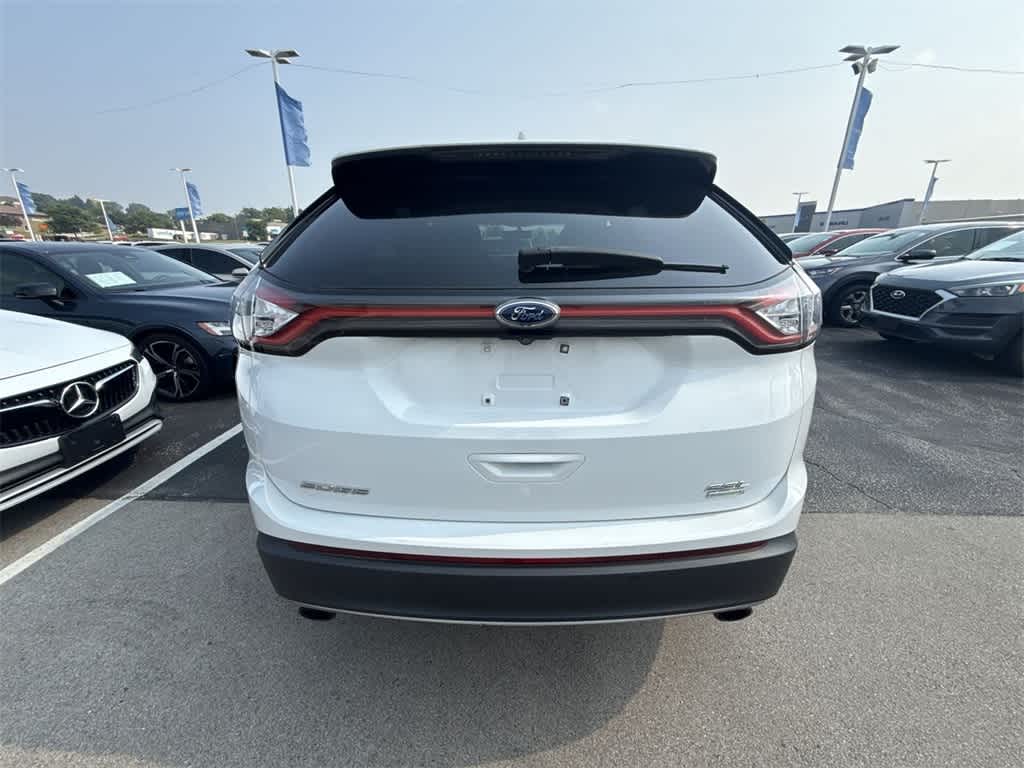 Thumbnail: 2017 Ford Edge - 11