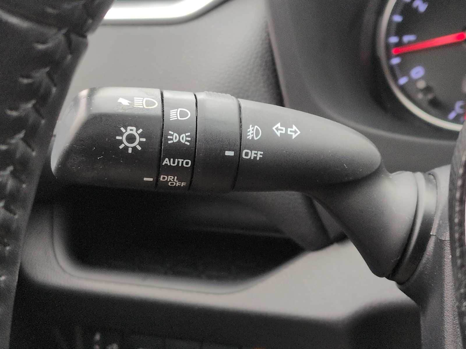 Thumbnail: 2019 Toyota RAV4 - 27