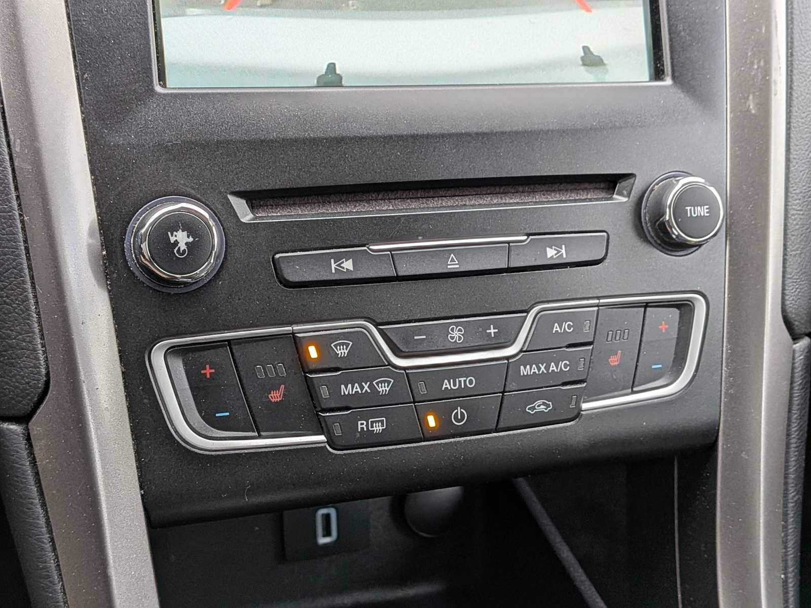 Thumbnail: 2017 Ford Fusion - 26