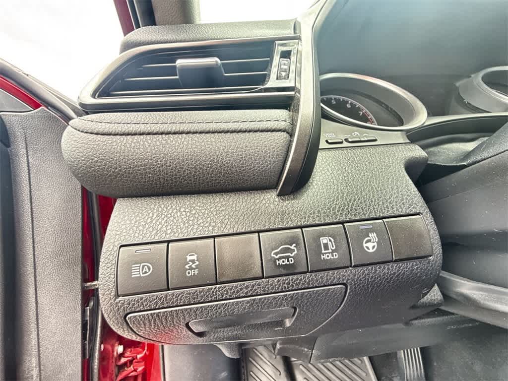 2022 Toyota Camry XLE 16