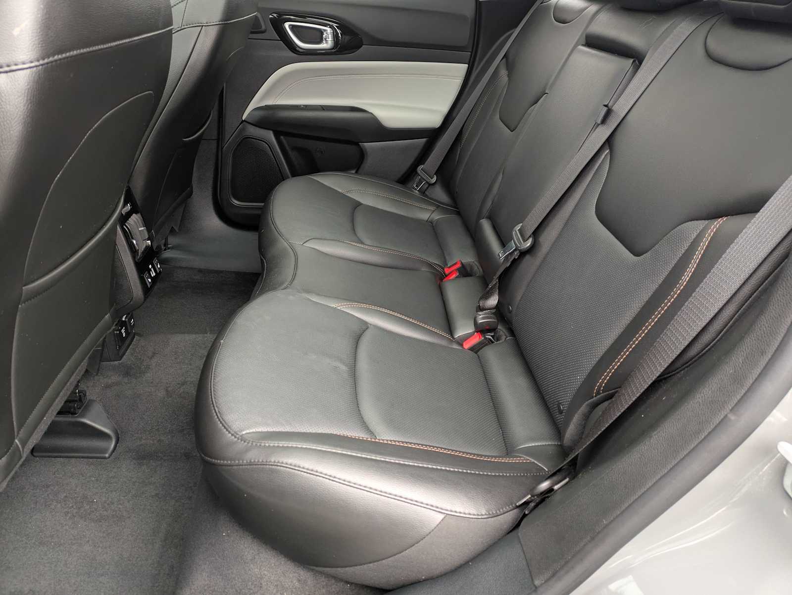 Thumbnail: 2022 Jeep Compass - 19