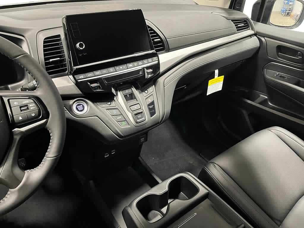 Thumbnail: 2026 Honda Odyssey - 17