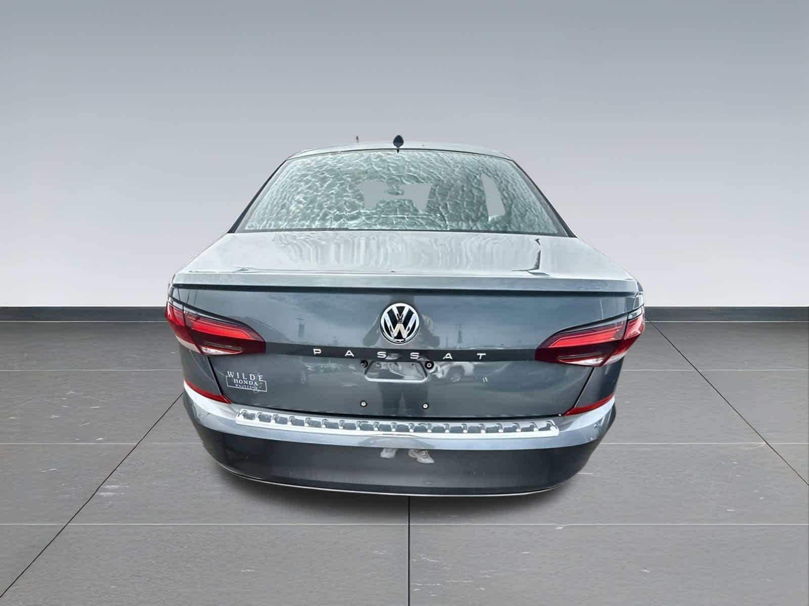 Thumbnail: 2022 Volkswagen Passat - 11