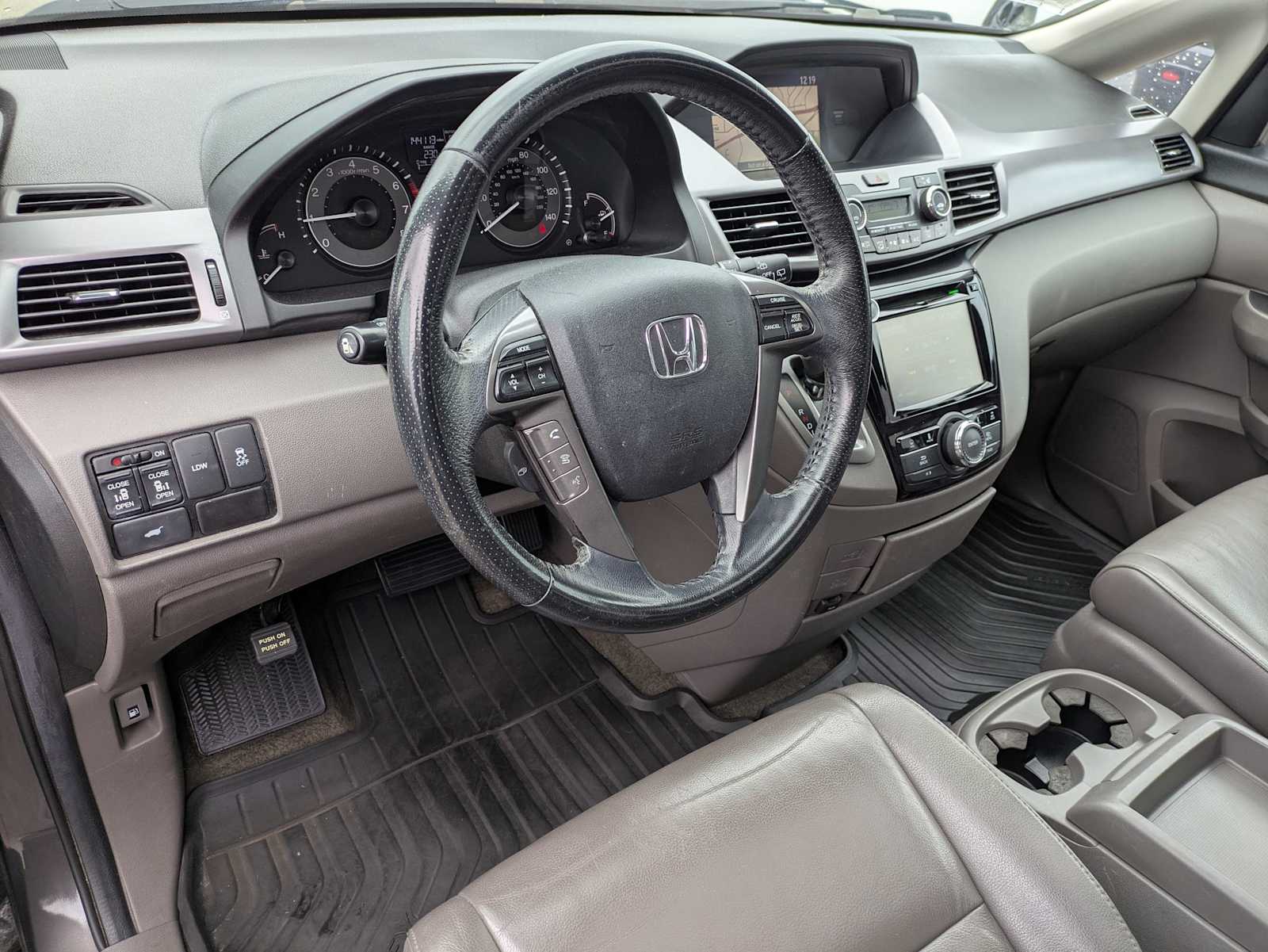 Thumbnail: 2014 Honda Odyssey - 2