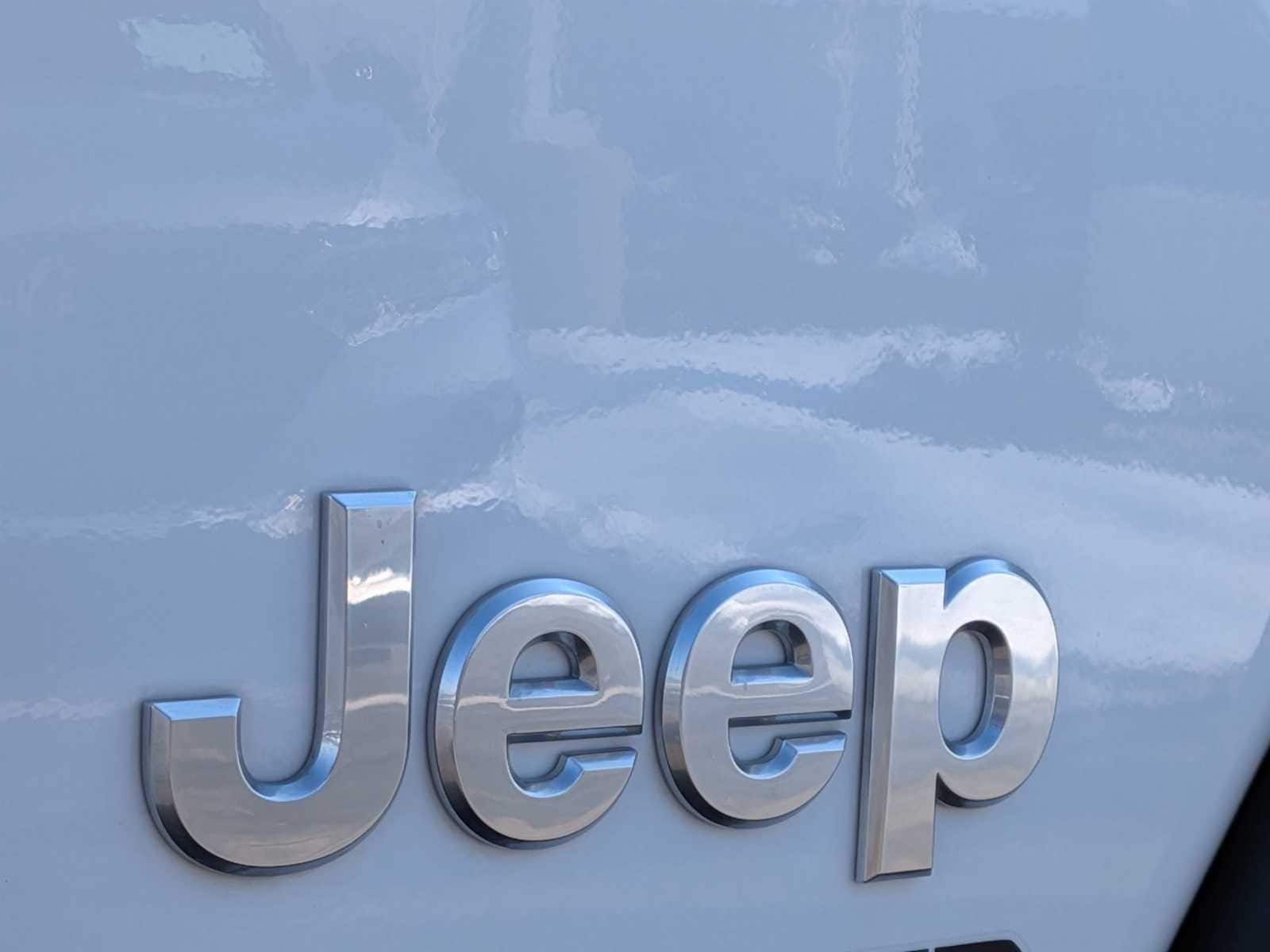 Thumbnail: 2021 Jeep Wrangler - 12