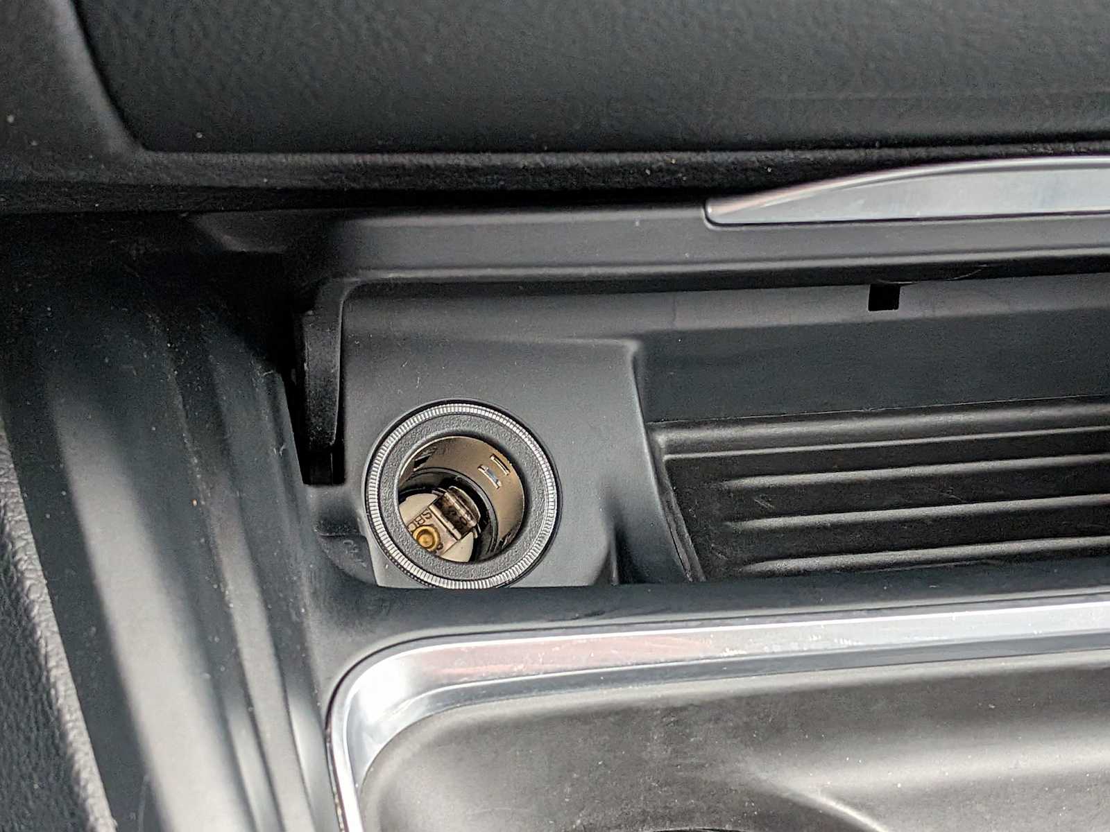 Thumbnail: 2015 BMW 3 Series - 30