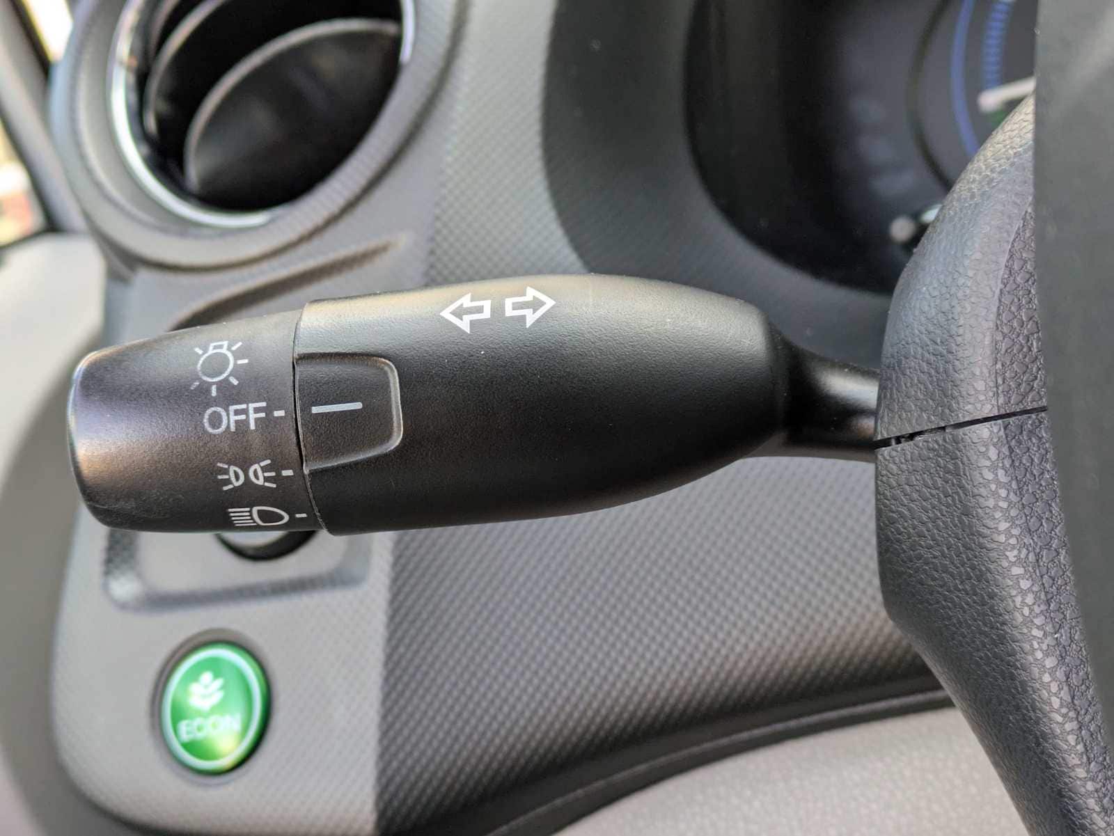 Thumbnail: 2013 Honda Insight - 24