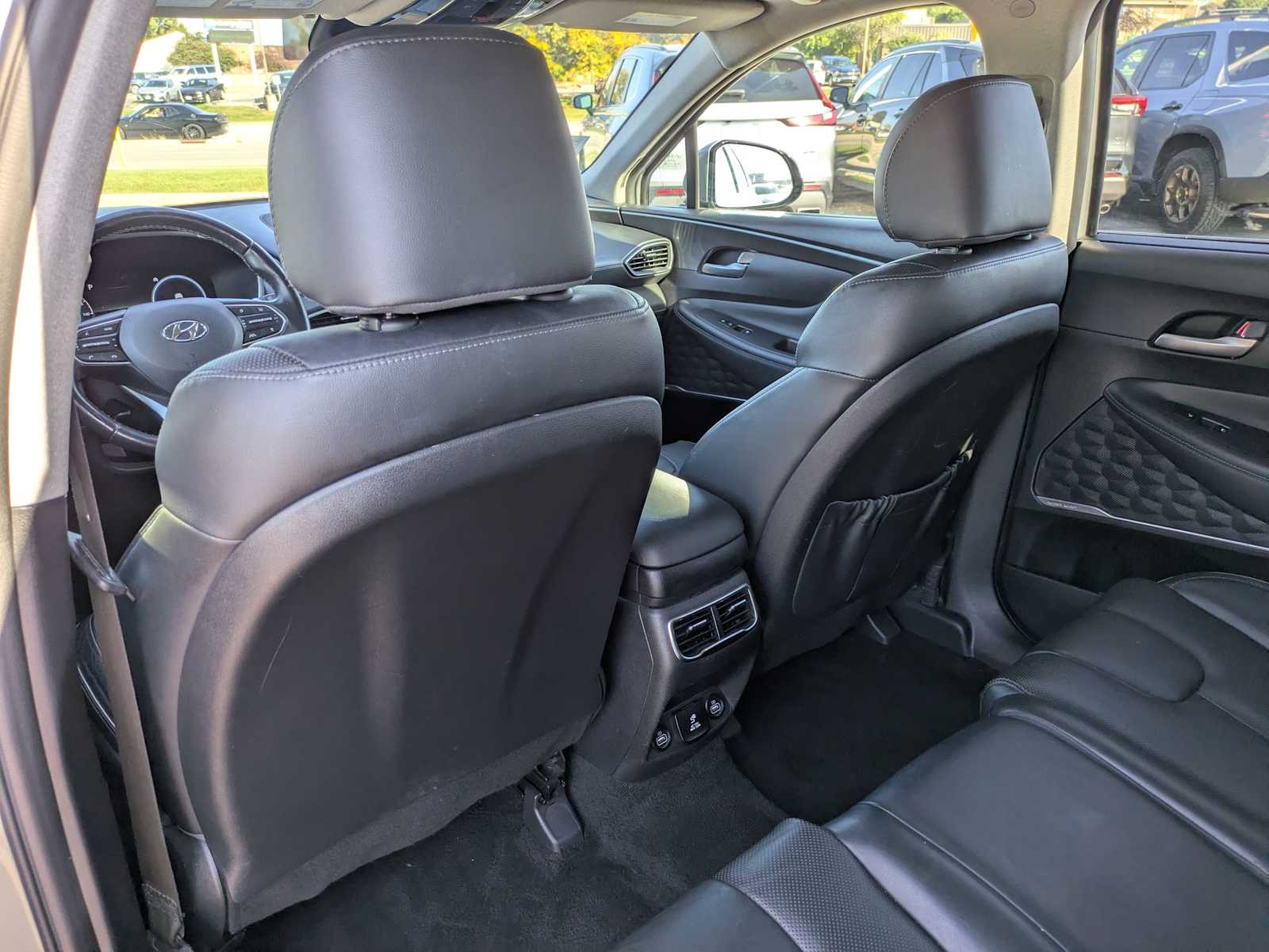 Thumbnail: 2022 Hyundai Santa Fe - 17