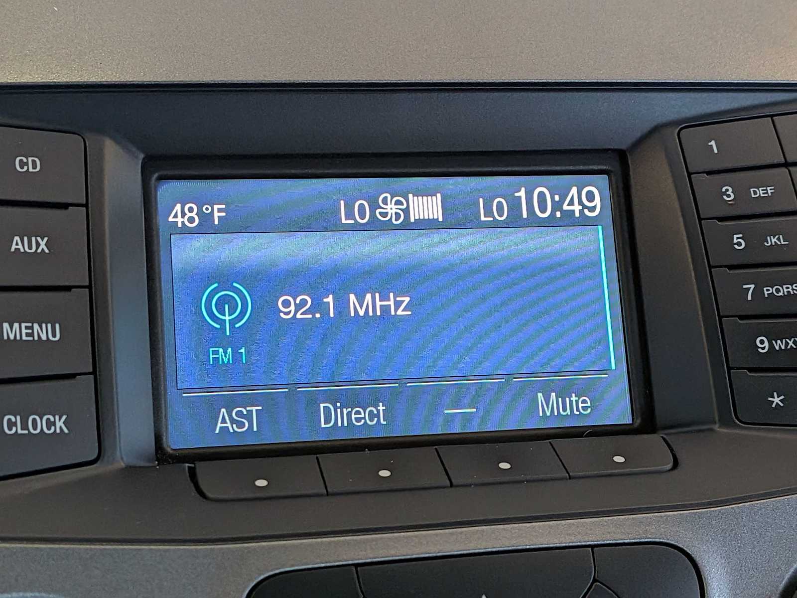 Thumbnail: 2015 Ford Taurus - 25