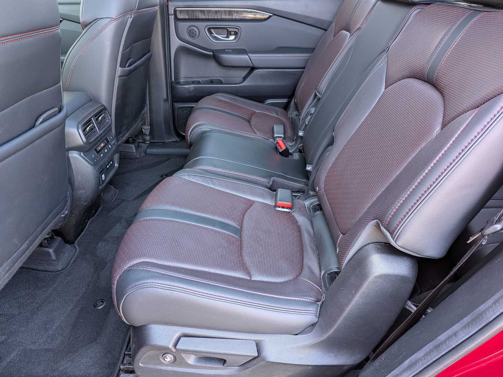 Thumbnail: 2025 Honda Pilot - 20