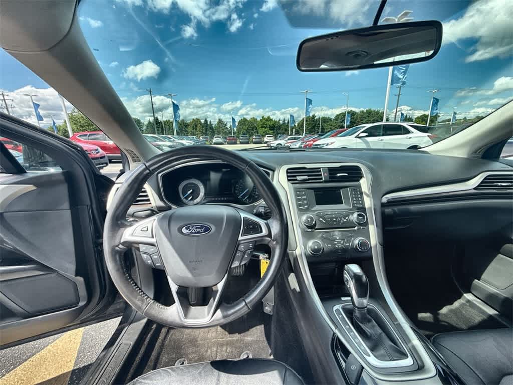 Thumbnail: 2015 Ford Fusion - 14