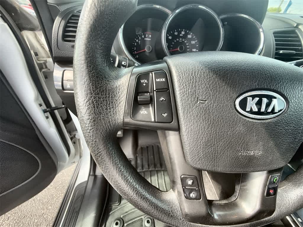 Thumbnail: 2012 Kia Sorento - 22