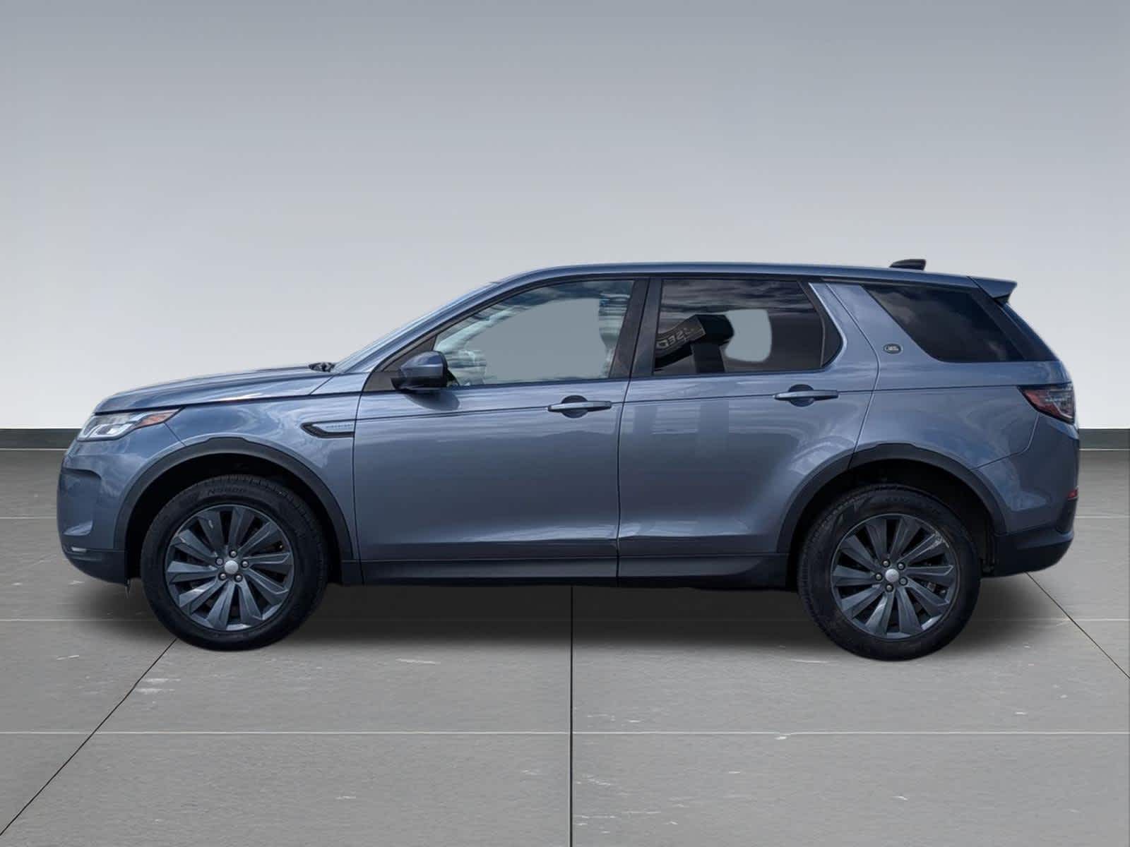 Thumbnail: 2020 Land Rover Discovery Sport - 2