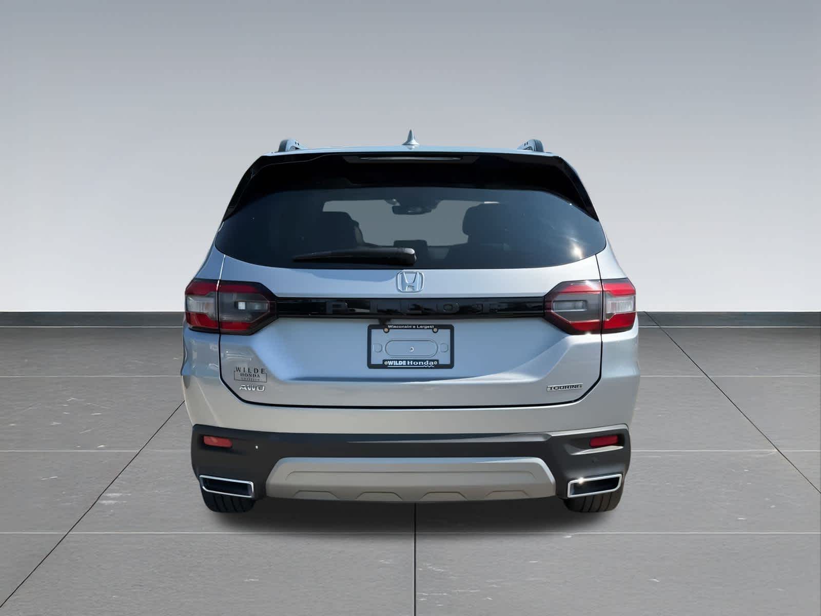 2024 Honda Pilot Touring photo 4