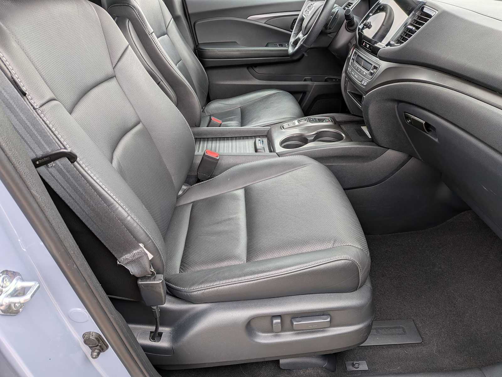 Thumbnail: 2023 Honda Passport - 21