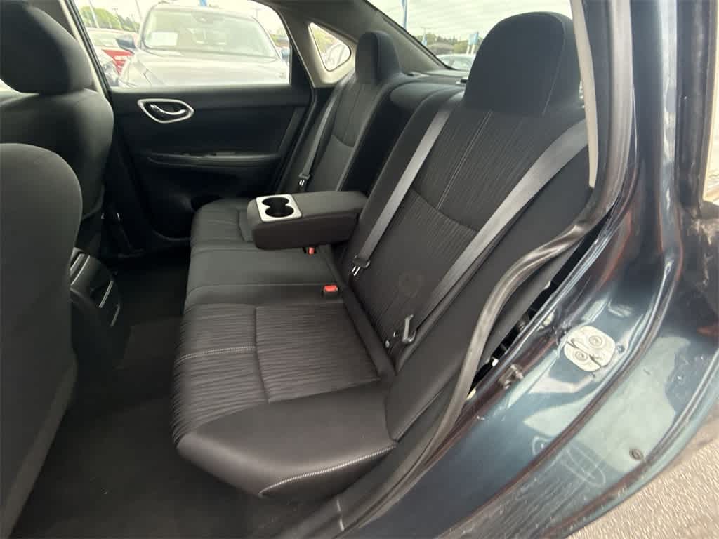 2016 Nissan Sentra SV 18