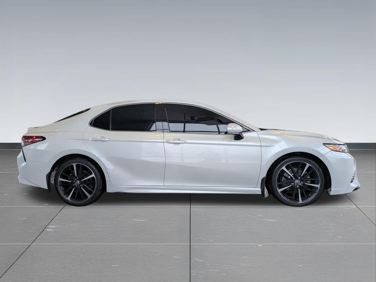 Thumbnail: 2019 Toyota Camry - 7