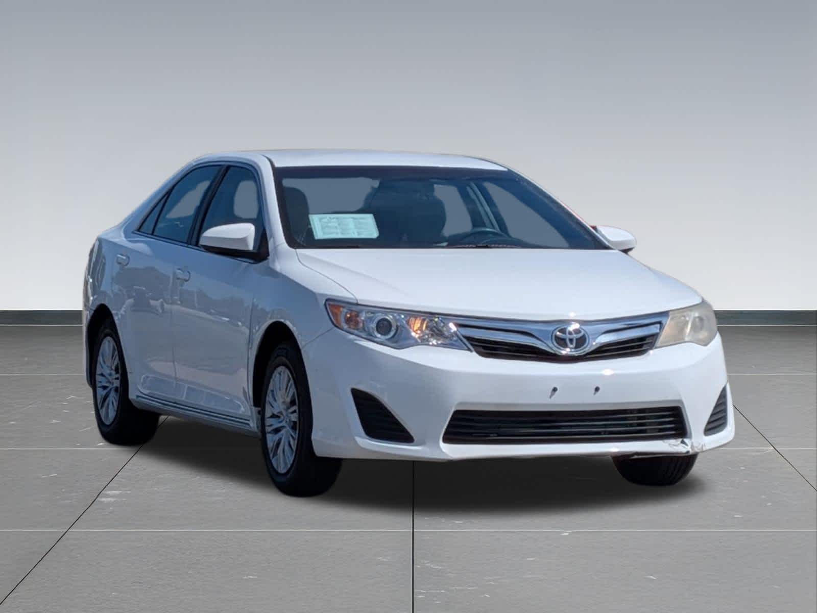 Thumbnail: 2014 Toyota Camry - 7